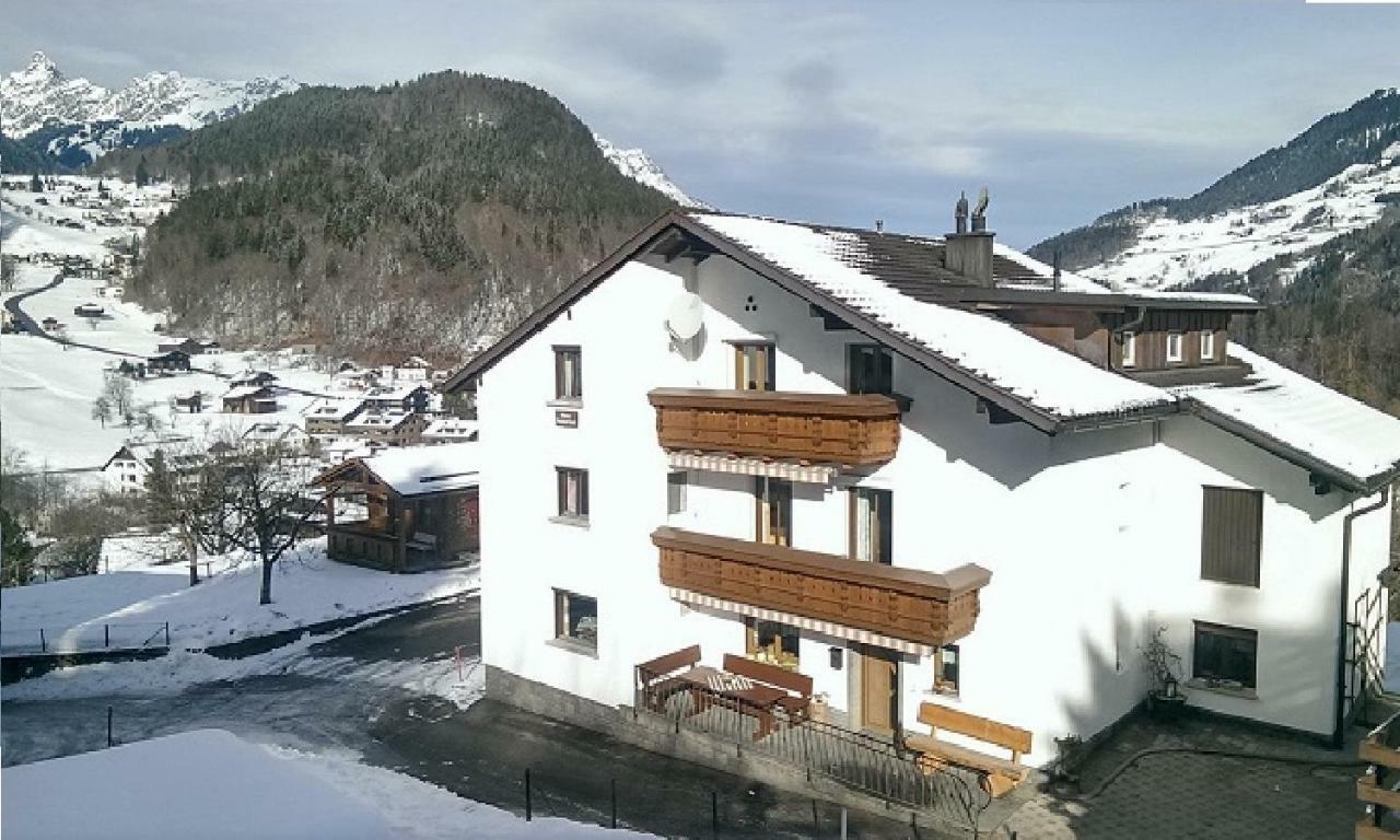 Haus Hubertus Apartment Schruns ภายนอก รูปภาพ